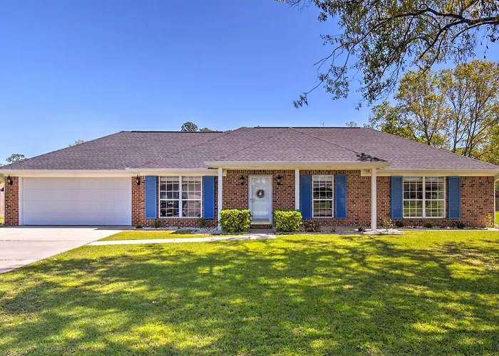 Foley Getaway W/ Fenced Yard - 13 Mi To Beaches!
