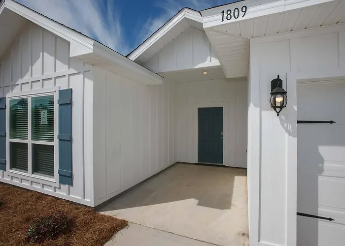 Pleasant Dreams House During November 2023 With A