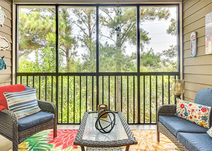 3 Mi To Owa: Modern Condo W/ Resort Pool!