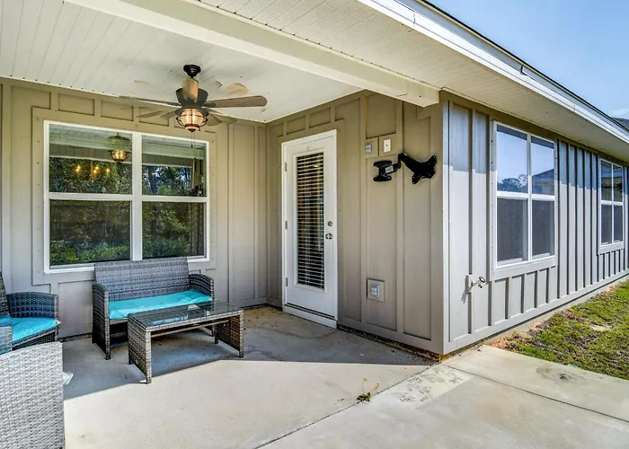 Foley Vacation Rental: 7 Mi To Gulf Shores Beaches