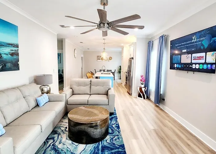 Coastal Charm Cottage Sports Complex Owa Beach!