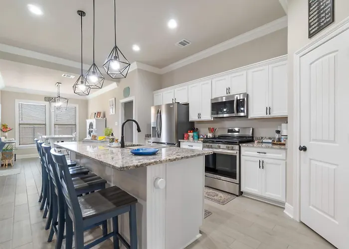 The Foley Escape- 10 Min To Beach Sleeps 6